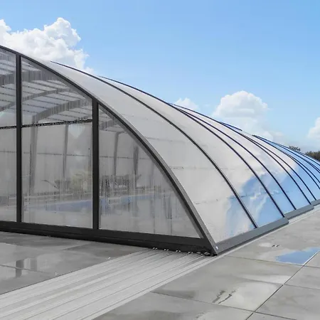 度假居 Lovely In With Sauna Jezierzany